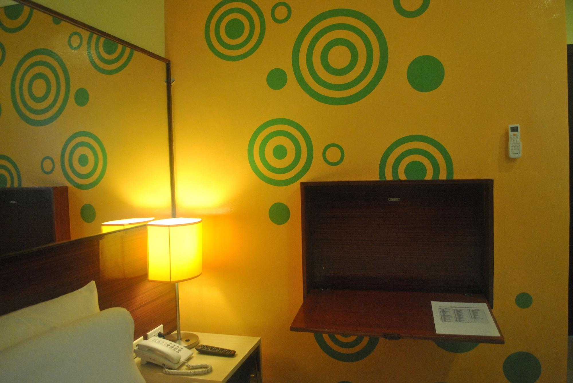 Go Hotels Tacloban Dış mekan fotoğraf